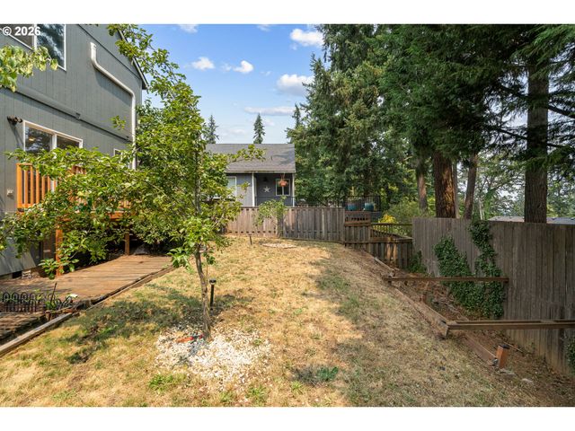 711 WARREN St, Oregon City, OR 97045