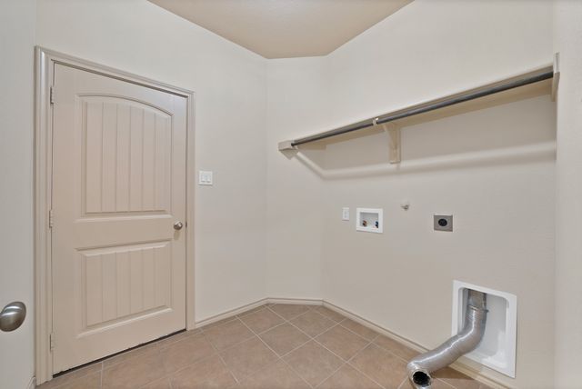 1232 Doe Meadow Drive, Fort Worth, TX 76028