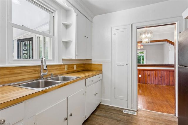 133 Wythe Crescent DR, Hampton, VA 23661