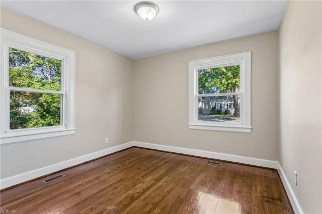 133 Wythe Crescent DR, Hampton, VA 23661