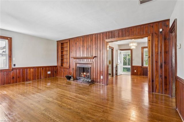133 Wythe Crescent DR, Hampton, VA 23661