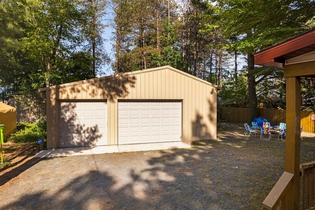 1724 N Ridge Road, Mears, MI 49436