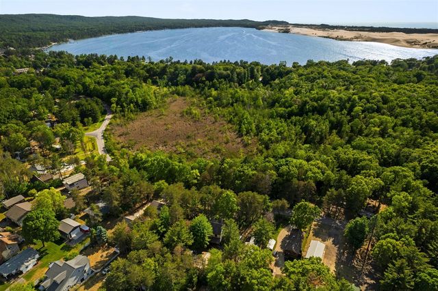 1724 N Ridge Road, Mears, MI 49436