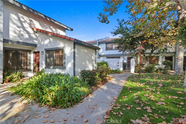 1910 W Palmyra 46, Orange, CA 92868