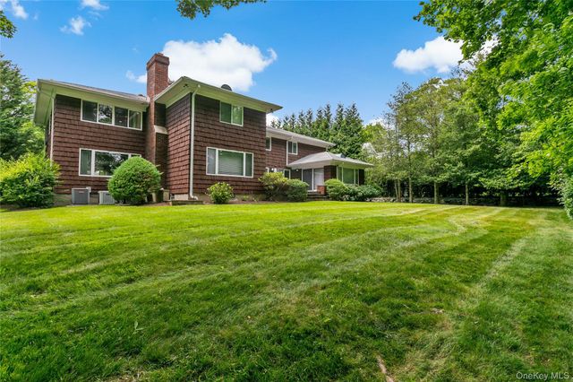 16 Meadow Road, Scarsdale, NY 10583