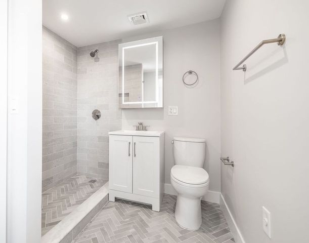14 Concord Ave 824, Cambridge, MA 02138