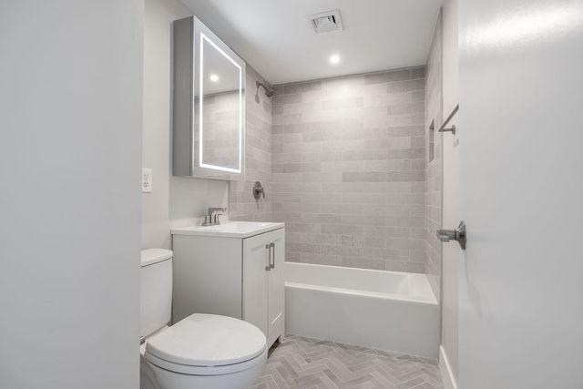 14 Concord Ave 824, Cambridge, MA 02138