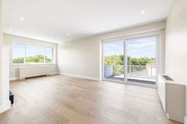 14 Concord Ave 824, Cambridge, MA 02138