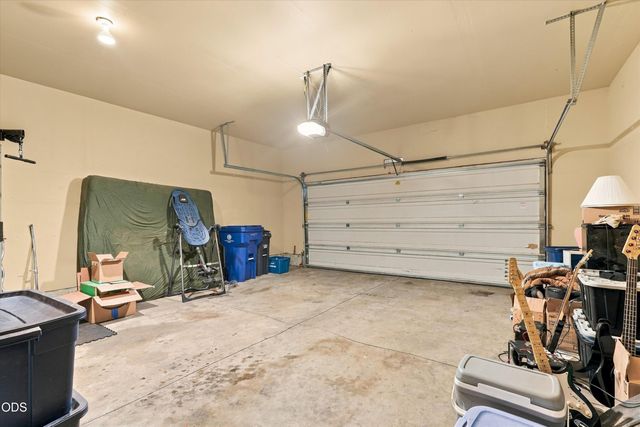 20487 Brentwood Avenue, Bend, OR 97702