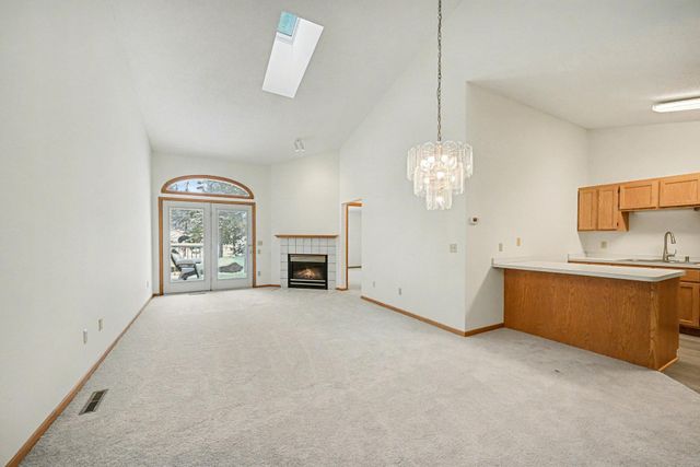 4234 Boulder Ridge Point, Eagan, MN 55122