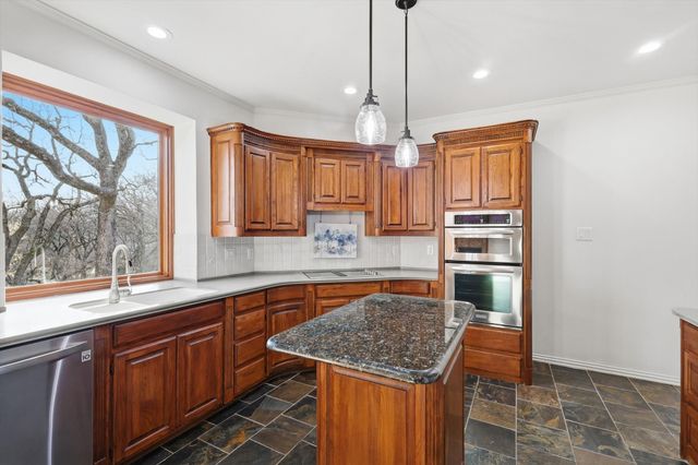 430 Remington Drive E, Highland Village, TX 75077