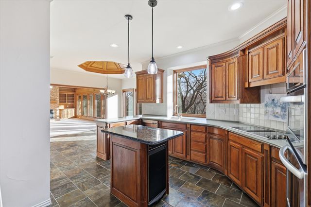 430 Remington Drive E, Highland Village, TX 75077