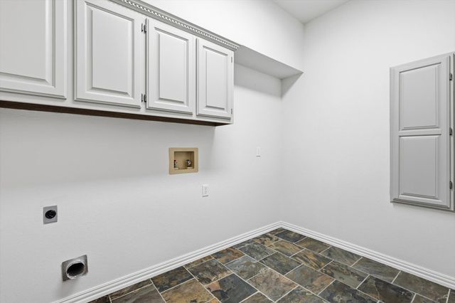 430 Remington Drive E, Highland Village, TX 75077