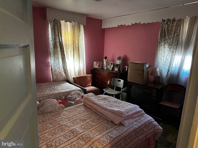 4924 CENTRAL AVENUE, Washington, DC 20019