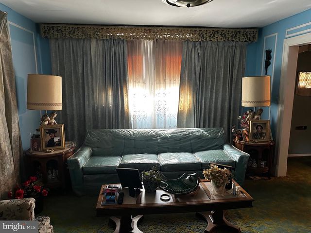 4924 CENTRAL AVENUE, Washington, DC 20019