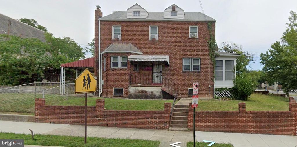 4924 CENTRAL AVENUE, Washington, DC 20019