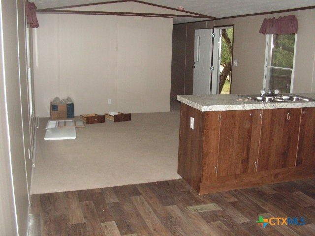 200 Buck Trail, Canyon Lake, TX 78133