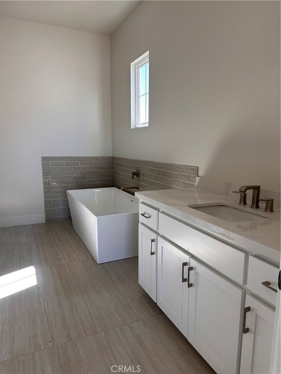 Image 9 of property listing at 5823 Morning Glory Drive, Santa Maria, CA 93455