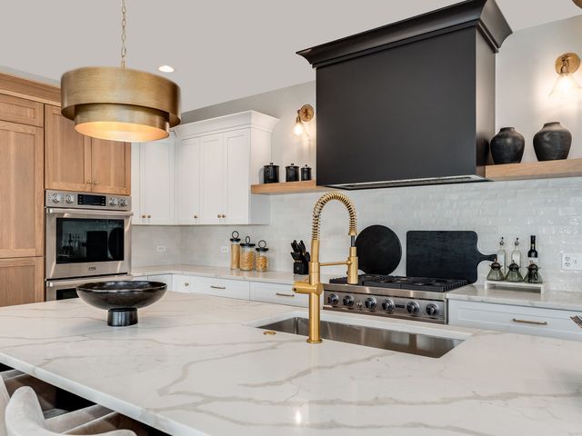 12735 Caruso Court, Lemont, IL 60439
