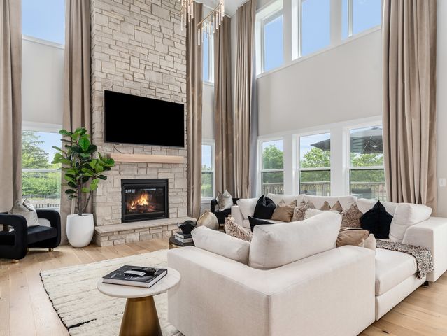 12735 Caruso Court, Lemont, IL 60439