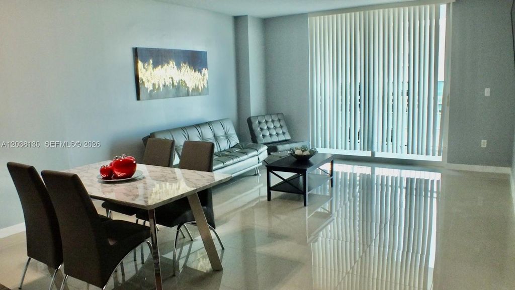 1200 Brickell Bay Dr 4306, Miami, FL 33131