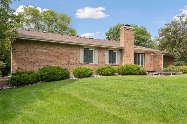 4558 Aspenwood Trail, Minnetonka, MN 55345