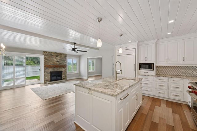 4558 Aspenwood Trail, Minnetonka, MN 55345