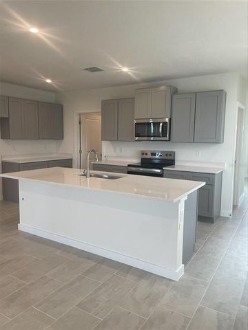 1908 DIAMOND HEAD CIRCLE, Lake Hamilton, FL 33851