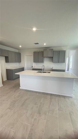 1908 DIAMOND HEAD CIRCLE, Lake Hamilton, FL 33851