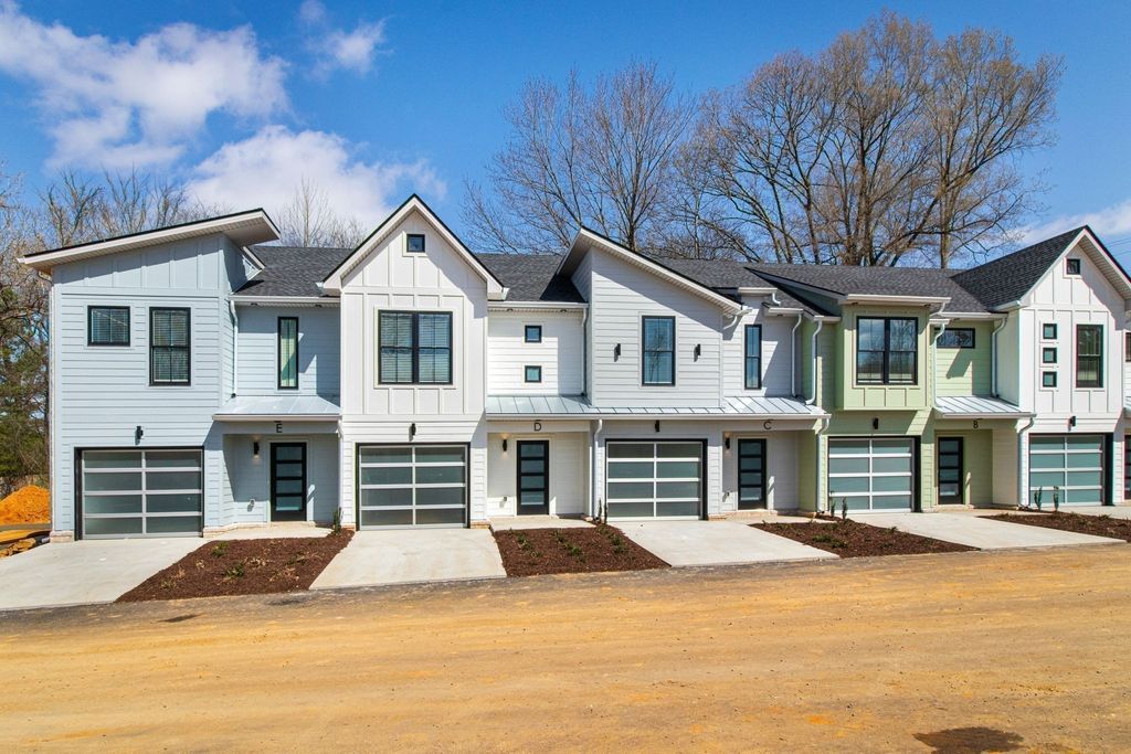 160 Excell Rd Unit U, Clarksville, TN 37043