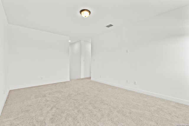 145 W MAGNOLIA CIR, La Vernia, TX 78121