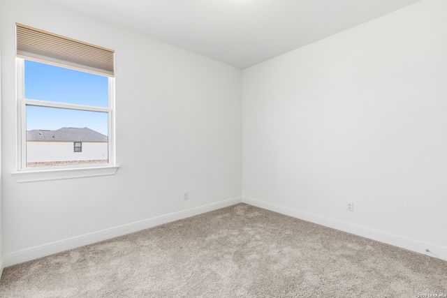 145 W MAGNOLIA CIR, La Vernia, TX 78121