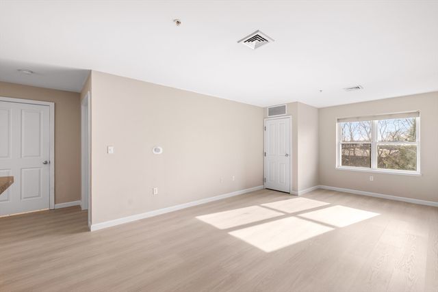 30 Franklin St 314, Malden, MA 02148