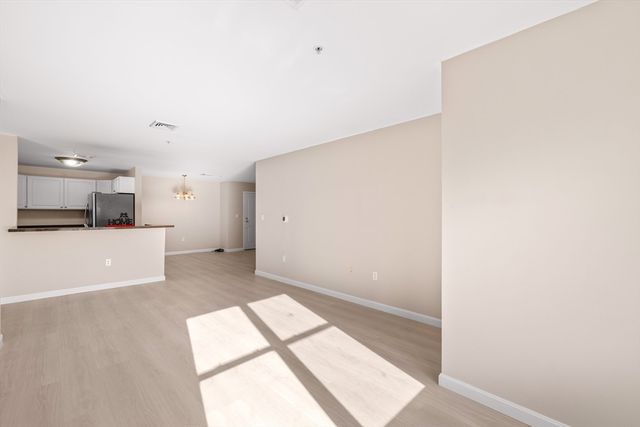 30 Franklin St 314, Malden, MA 02148