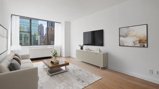 301 E 45th St Apt 19C, New York City, NY 10017