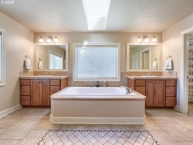 7889 Sw ROCKBRIDGE St, Wilsonville, OR 97070