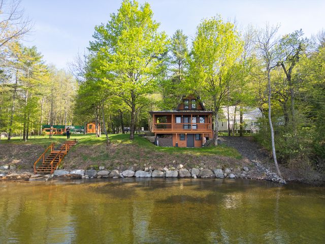 309 Farrell Road, Willsboro, NY 12996