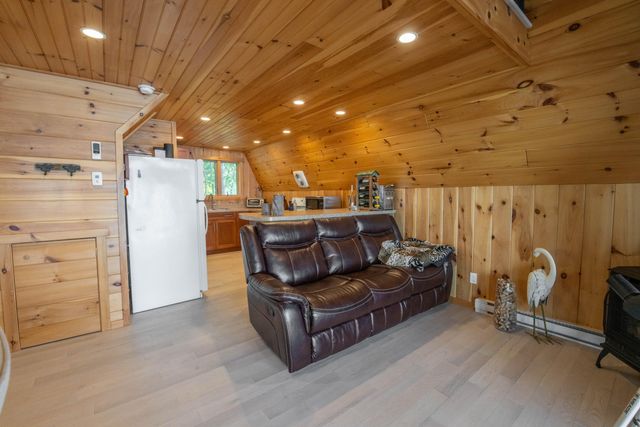 309 Farrell Road, Willsboro, NY 12996