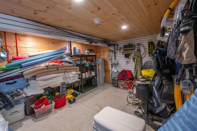 309 Farrell Road, Willsboro, NY 12996