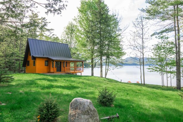 309 Farrell Road, Willsboro, NY 12996