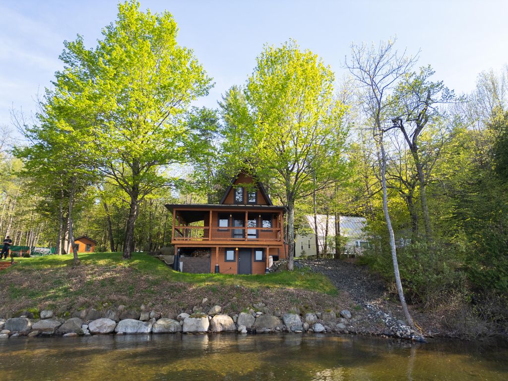 309 Farrell Road, Willsboro, NY 12996