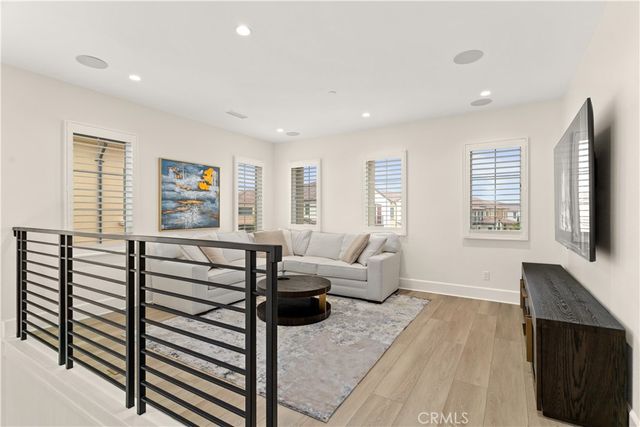 115 Sky Hts, Irvine, CA 92602