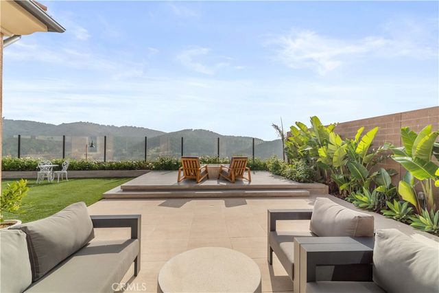 115 Sky Hts, Irvine, CA 92602
