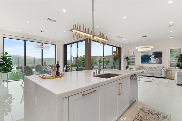 115 Sky Hts, Irvine, CA 92602