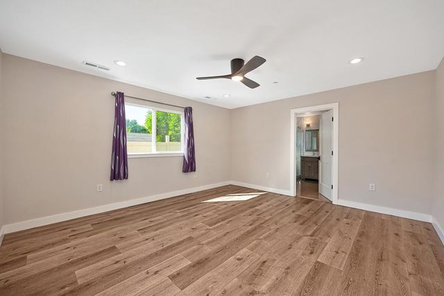 509 Preston Ave, Ione, CA 95640