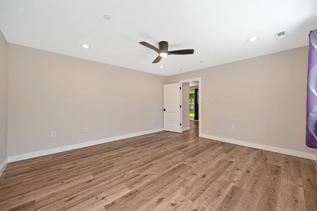 509 Preston Ave, Ione, CA 95640