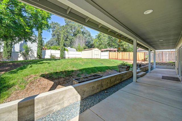 509 Preston Ave, Ione, CA 95640