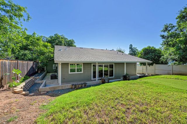 509 Preston Ave, Ione, CA 95640