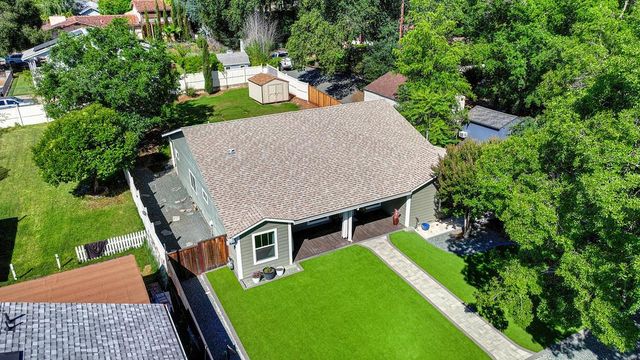 509 Preston Ave, Ione, CA 95640