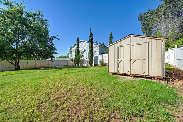 509 Preston Ave, Ione, CA 95640